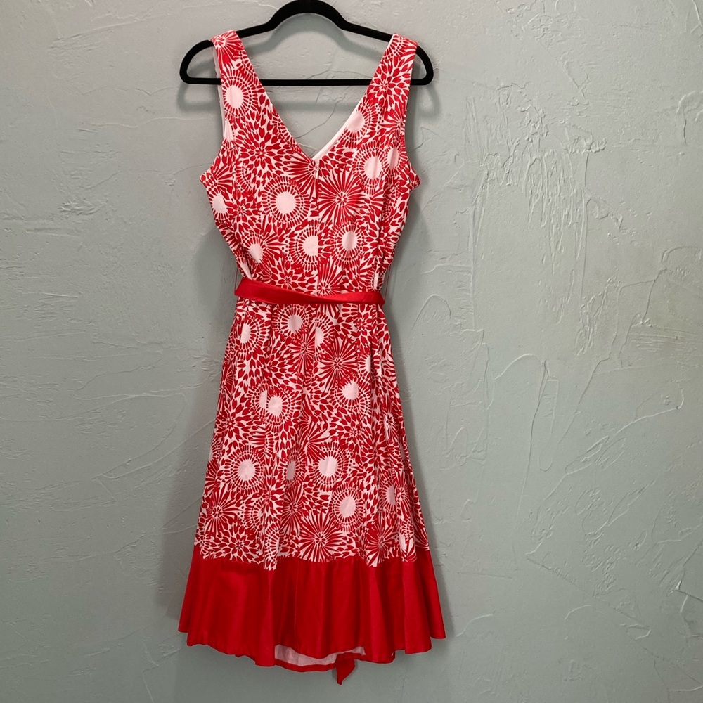 Jones Studio
16W Dress
Red and White